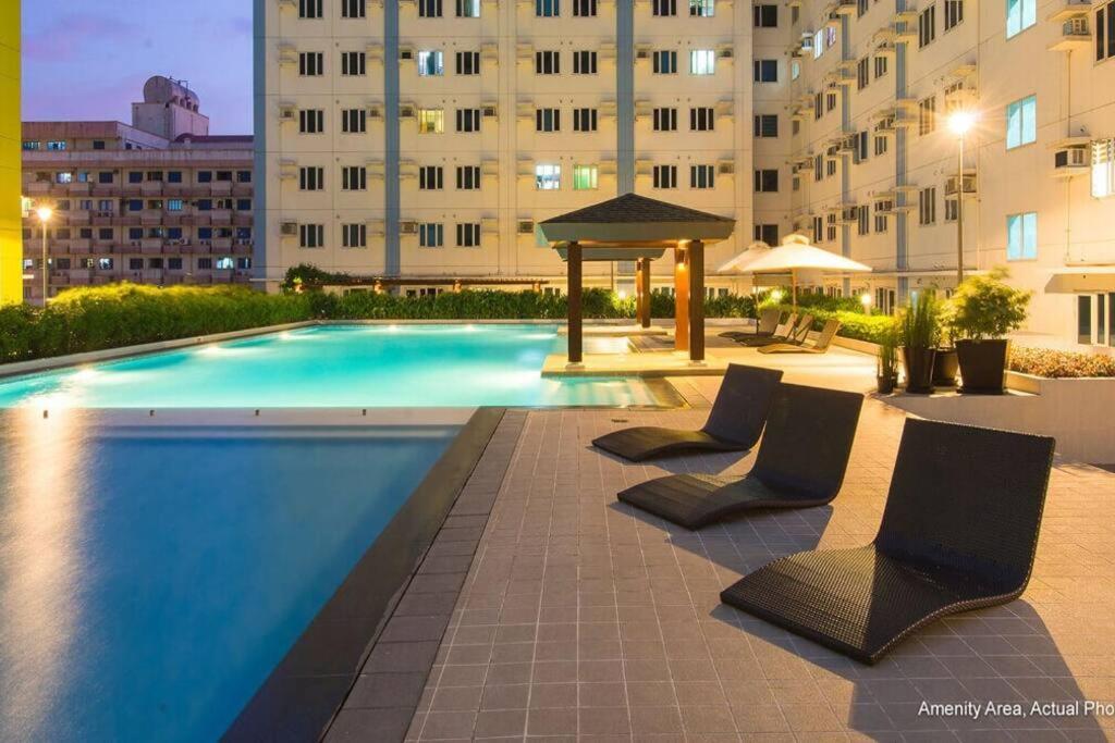 Huge A2J Executive Luxury 1Br Suite Near Abs Cbn, Gma Manila Ngoại thất bức ảnh