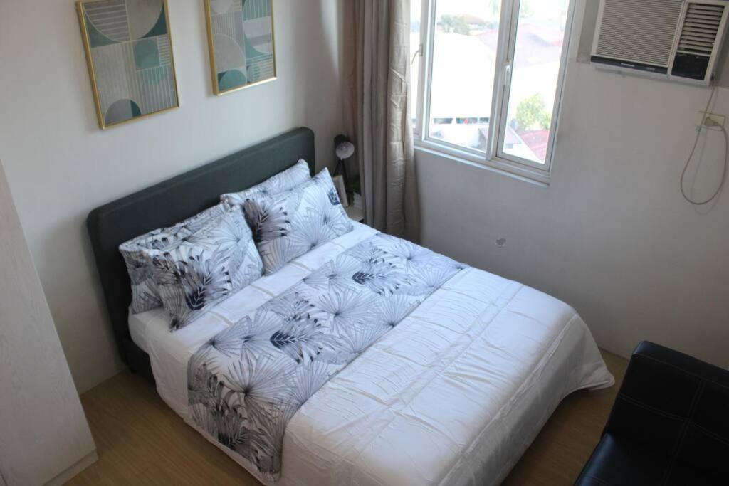 Huge A2J Executive Luxury 1Br Suite Near Abs Cbn, Gma Manila Ngoại thất bức ảnh