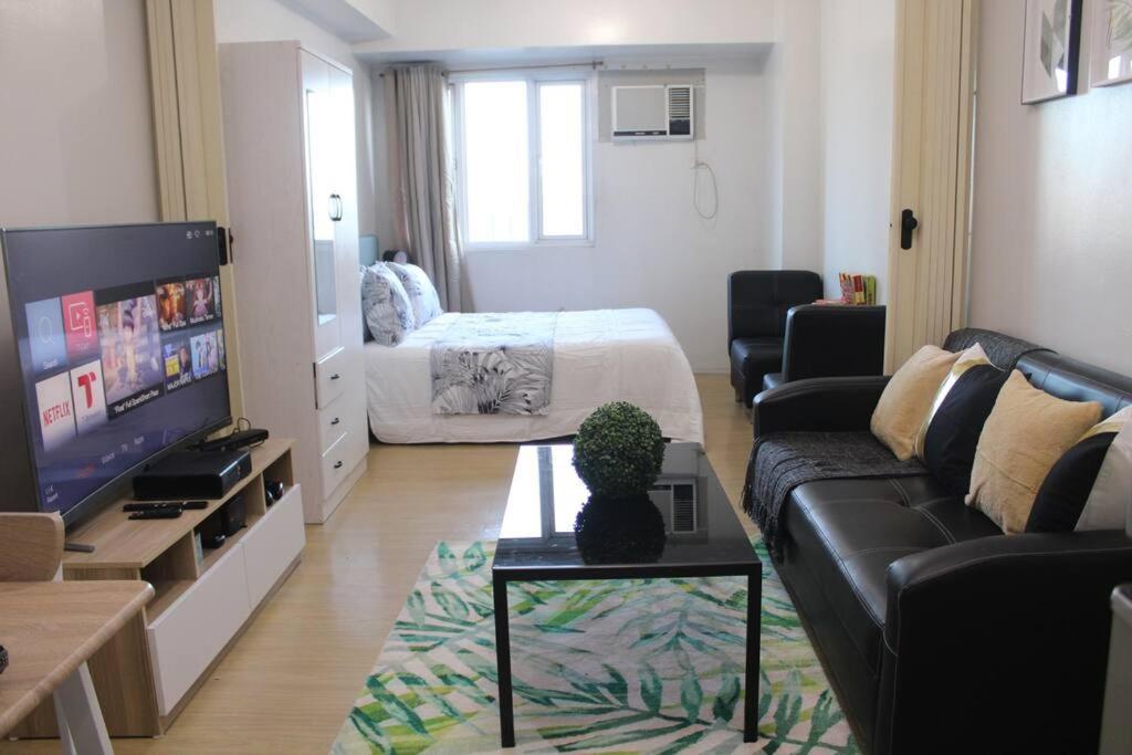 Huge A2J Executive Luxury 1Br Suite Near Abs Cbn, Gma Manila Ngoại thất bức ảnh